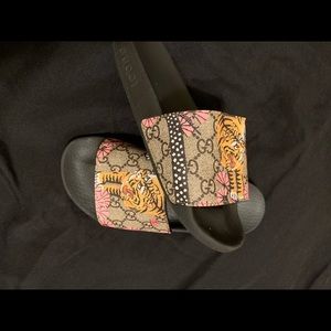 Gucci Tiger Print Slides